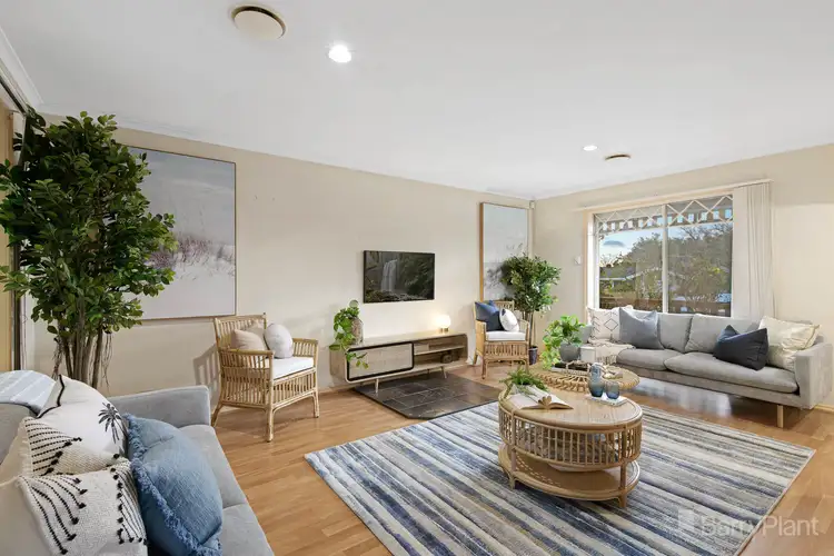 Fifth view of Homely house listing, 2 Glenn Erin Way, Berwick VIC 3806