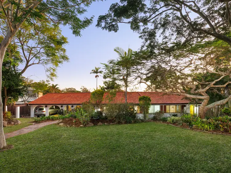 143 Kenmore Road, Kenmore QLD 4069