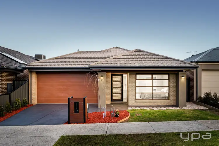 6 Bottlebrush Road, Craigieburn VIC 3064