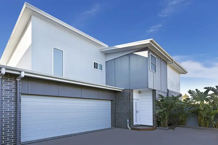 Second view of Homely townhouse listing, 3/152 Barrenjoey Road, Ettalong Beach NSW 2257
