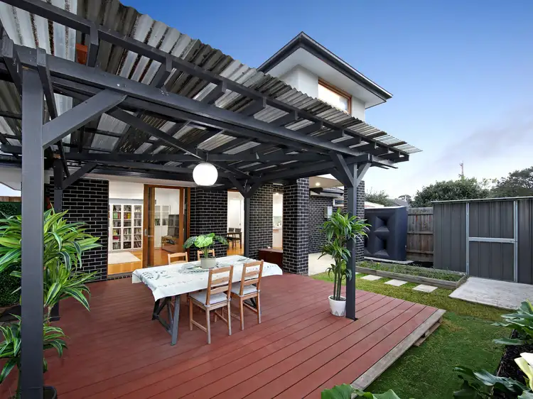 Main view of Homely townhouse listing, 2/1145 Centre Road, Oakleigh South VIC 3167