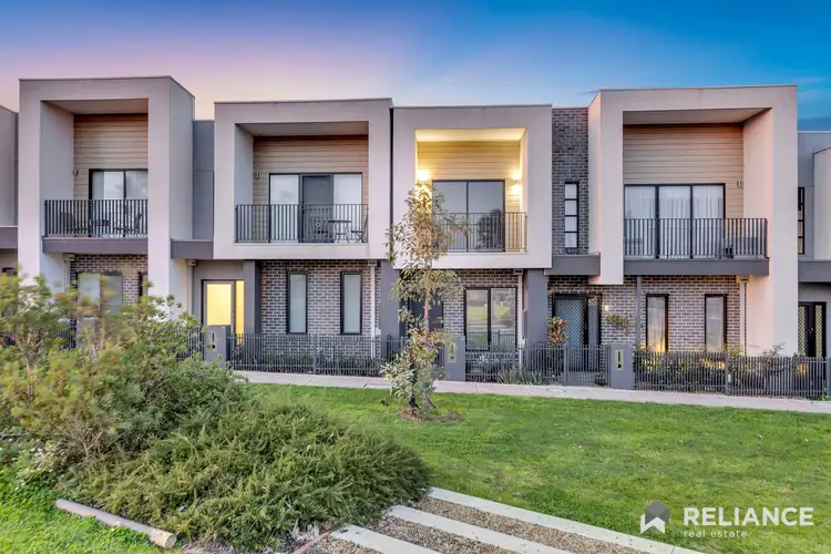 13 Clarence Walk, Mickleham VIC 3064