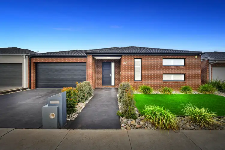 37 Cotton Field Way, Brookfield VIC 3338