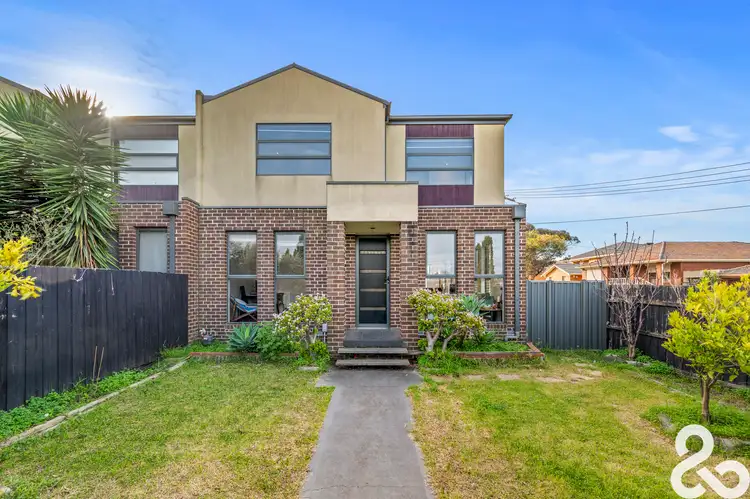 24 Barry Road, Thomastown VIC 3074