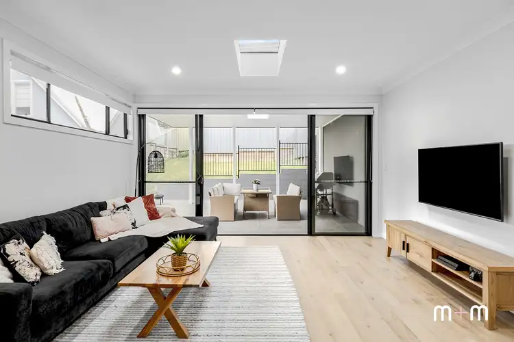 Third view of Homely semi-detached listing, 8b Mountain Avenue, Woonona NSW 2517