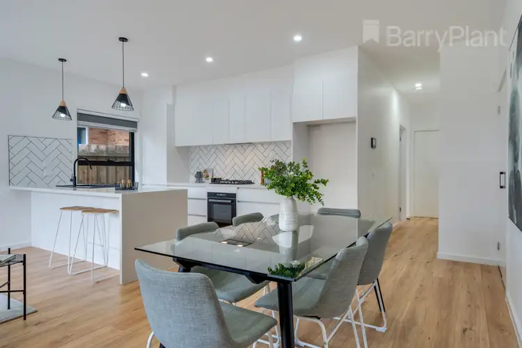 3/4 Mattea Court, Reservoir VIC 3073