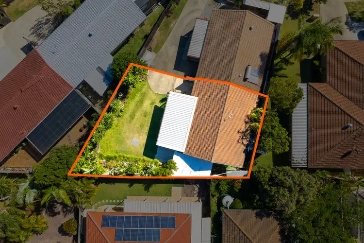 2/13 Jean Street, Labrador QLD 4215