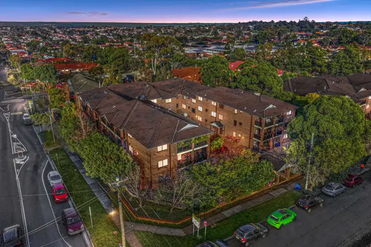 9/2A Mulla Road, Yagoona NSW 2199