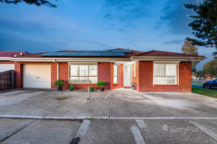 18 Oarsome Drive, Delahey VIC 3037