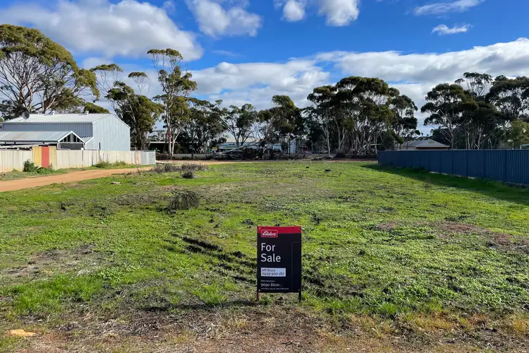 26 Gardiner Street, Moora WA 6510