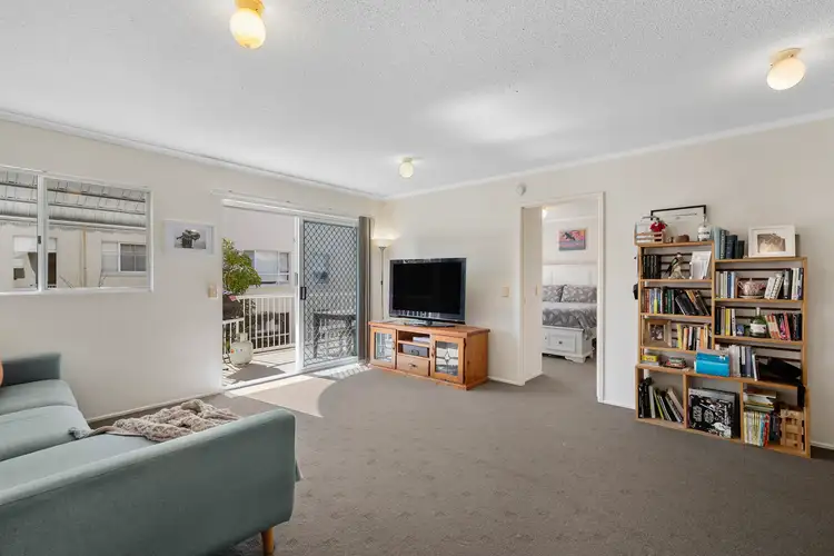 Fifth view of Homely unit listing, 2/40 First Avenue, Coolum Beach QLD 4573