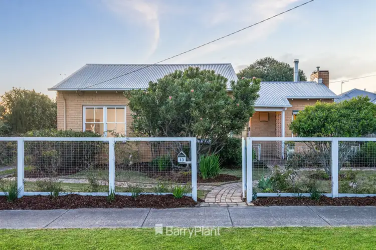 13 Birdsey Street, Thomson VIC 3219