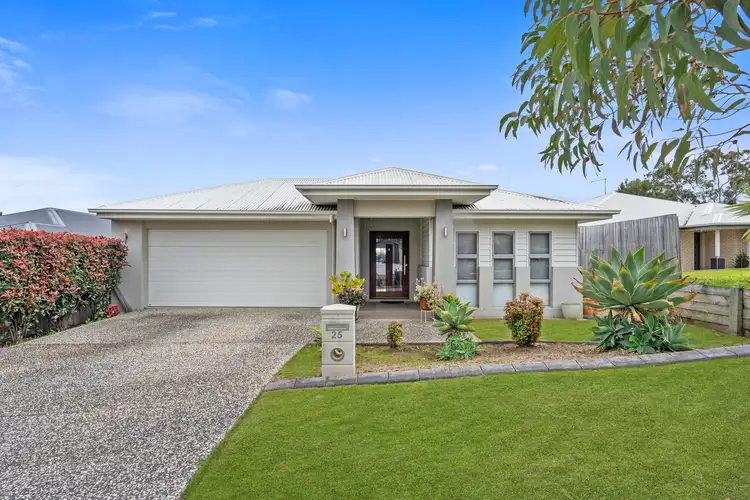 25 Fiddlewood Street, Victoria Point QLD 4165