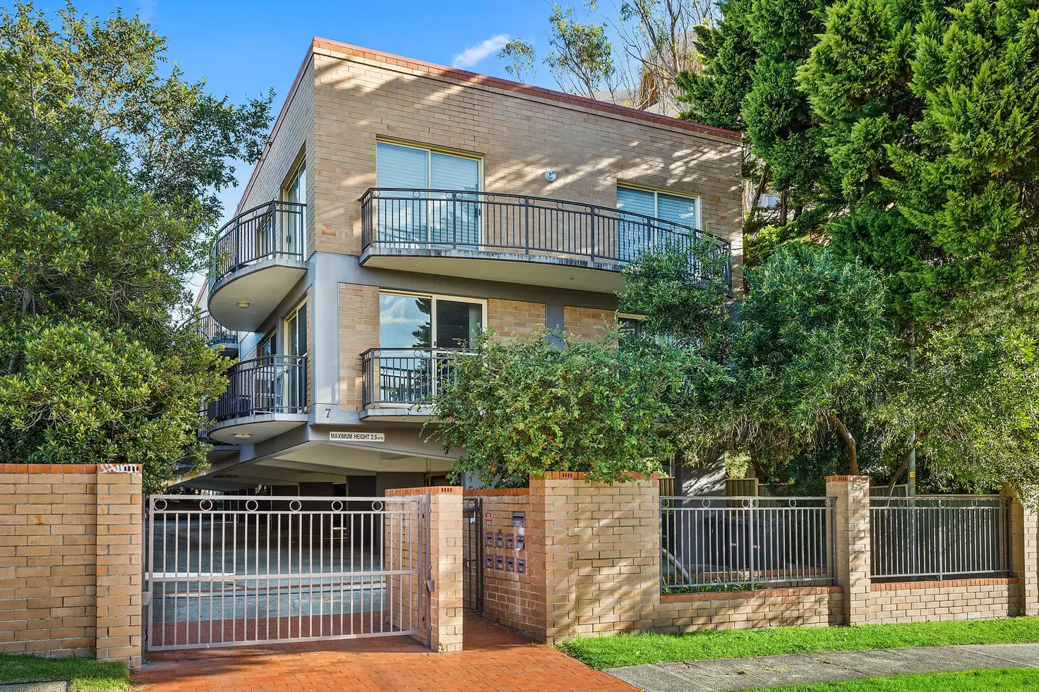 Main view of Homely unit listing, 2/7 Smith Street, Wollongong NSW 2500