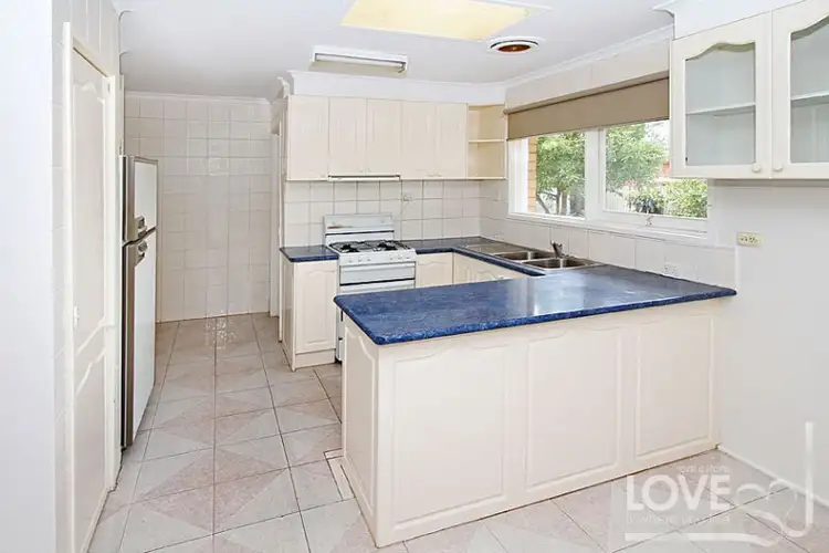 Fifth view of Homely house listing, 5 Manor Court, Lalor VIC 3075