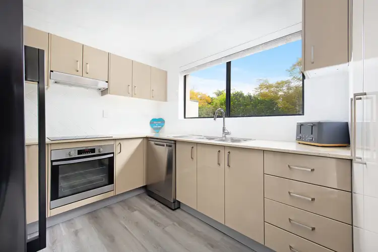 Fifth view of Homely unit listing, 29/11-13 Sturdee Parade, Dee Why NSW 2099