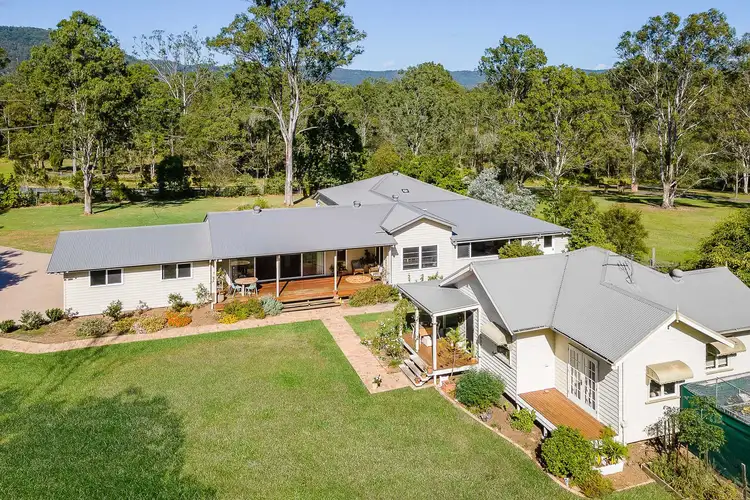 45 Petersen Road, Camp Mountain QLD 4520