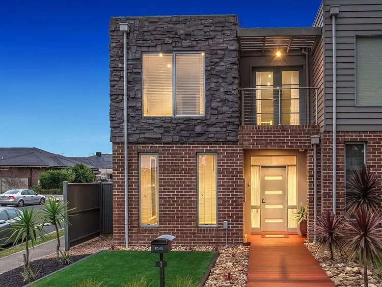 1 Oatlands Lane