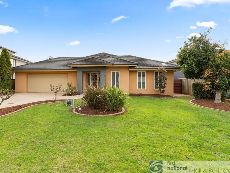 15 Bluewater Drive, Sandhurst VIC 3977