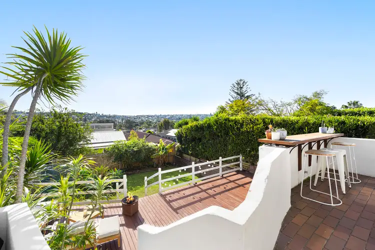 25 Curl Curl Parade, Curl Curl NSW 2096