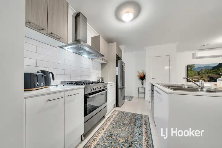 Sixth view of Homely house listing, 113 Yaralla Circuit, Clyde VIC 3978