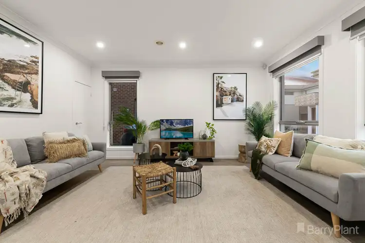 Second view of Homely house listing, 3 Higgins Court, Pakenham VIC 3810