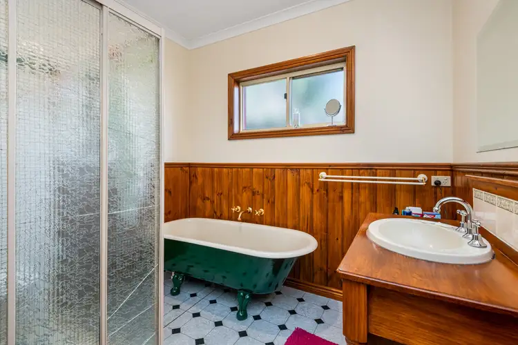 Fifth view of Homely house listing, 33 Mockridge Drive, Kangaroo Flat VIC 3555
