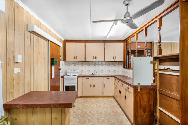 Fifth view of Homely house listing, 326 Fearnley Street, Manunda QLD 4870