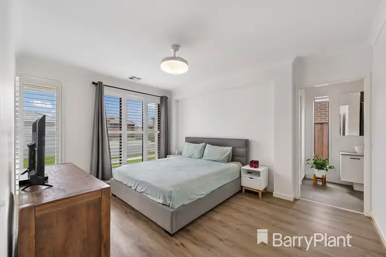Second view of Homely house listing, 33 Juliete Street, Strathtulloh VIC 3338