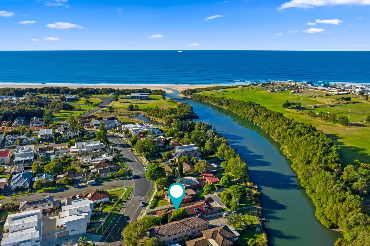 Main view of Homely apartment listing, 2/33 Lake Parade, East Corrimal NSW 2518