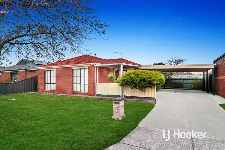 16 Botanical Grove, Doveton VIC 3177