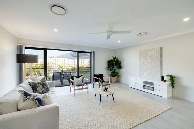 Fourth view of Homely house listing, 25 Ridgmont Circuit, Thornton NSW 2322