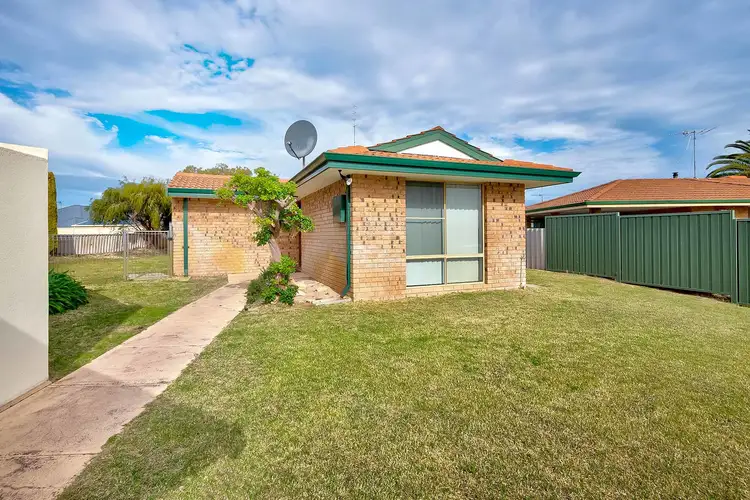 Second view of Homely house listing, 4 Vista Place, Binningup WA 6233