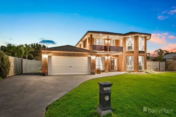 17-19 Brookvale Close, Beaconsfield VIC 3807