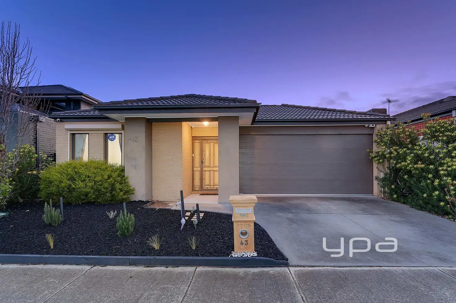 Main view of Homely house listing, 43 Riverway View, Craigieburn VIC 3064