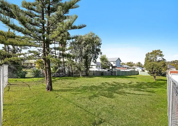 245 Rothery Street, Corrimal NSW 2518
