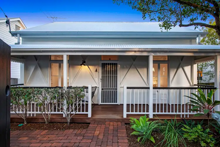 17 Kent Road, Wooloowin QLD 4030