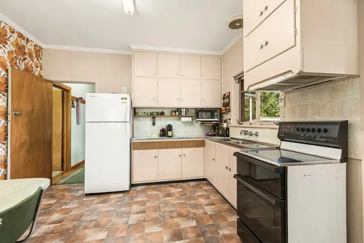Sixth view of Homely house listing, 1 Balmanno Crescent, Strathmore VIC 3041