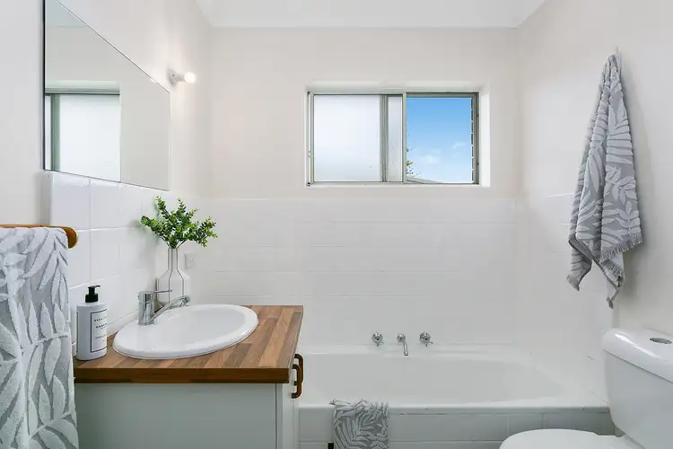 Sixth view of Homely apartment listing, 8/57 Bay Road, Blue Bay NSW 2261