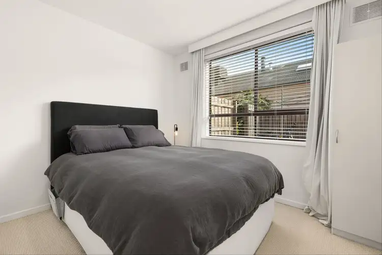 Sixth view of Homely apartment listing, 2/90-92 Roseberry Street, Ascot Vale VIC 3032