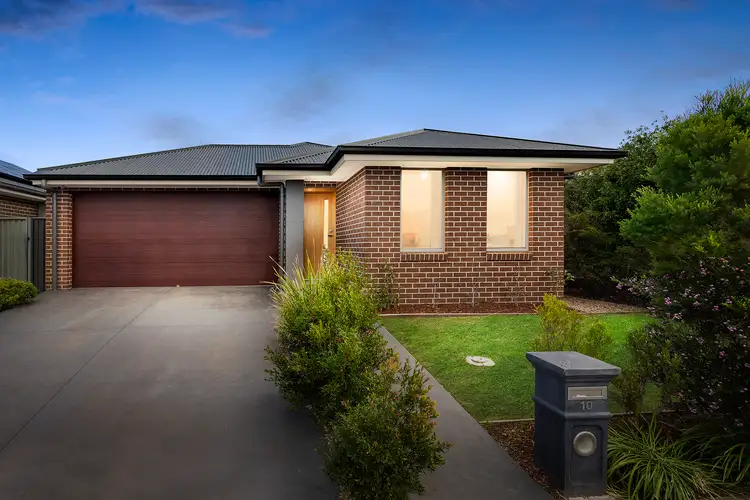 10 Private Circuit, Jordan Springs NSW 2747