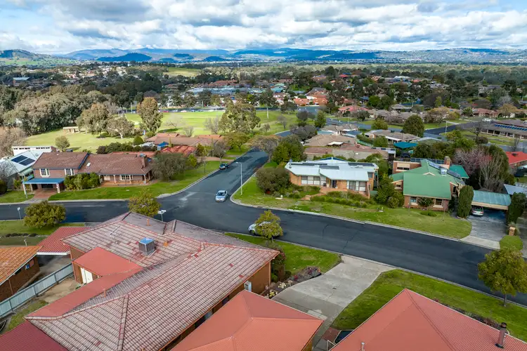 Second view of Homely house listing, 32 Warrenlee Drive, West Albury NSW 2640