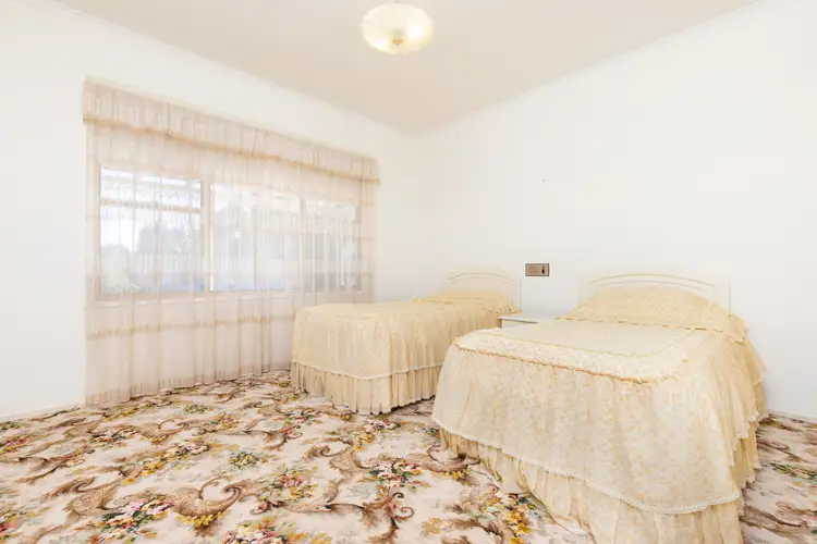 Sixth view of Homely house listing, 2 McLennan Drive, Robinvale VIC 3549