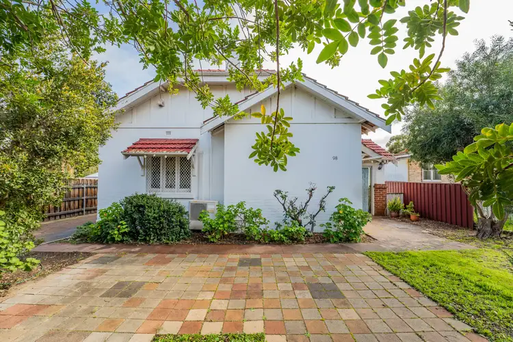 98 Duke Street East, Northam WA 6401