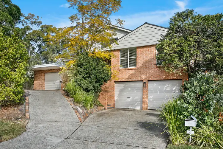 8 Hassett Close