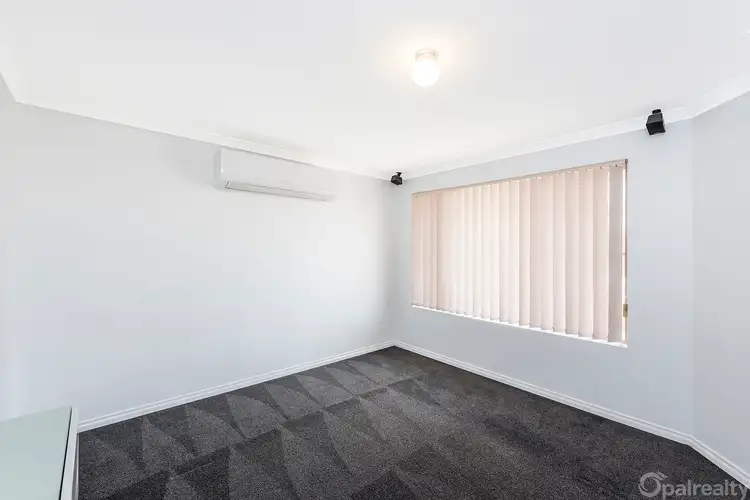 Third view of Homely house listing, 10 Beagle Place, Port Kennedy WA 6172