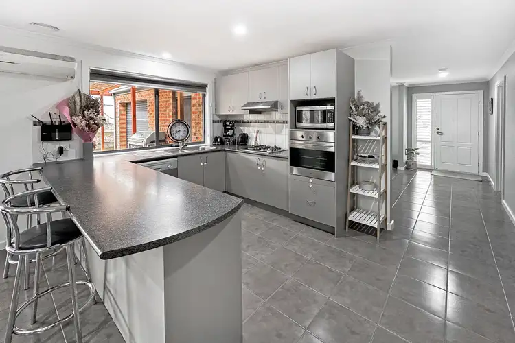 Fourth view of Homely house listing, 7 Blaxland Crescent, Warragul VIC 3820