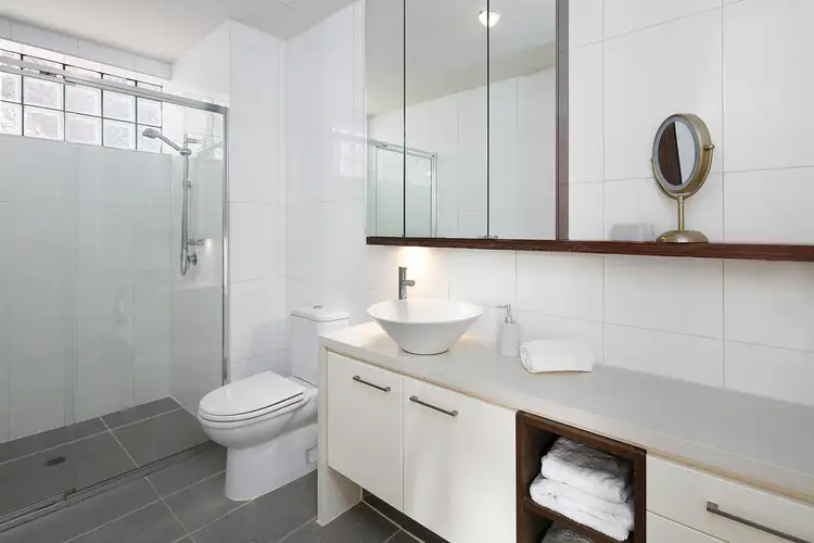 Fifth view of Homely apartment listing, 10/114A Westbury Close, Balaclava VIC 3183