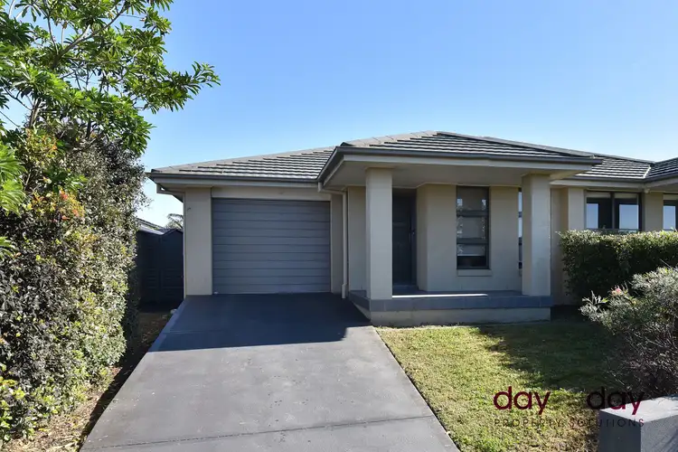 32A Threlkeld Crescent, Fletcher NSW 2287