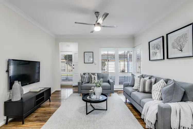 2/6 Orient Road